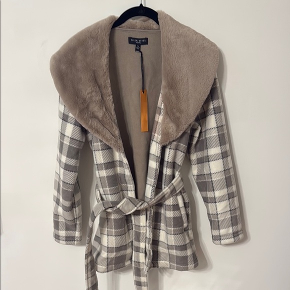 Plaid Teddy Jacket with Plush Collar - Picture 1 of 4
